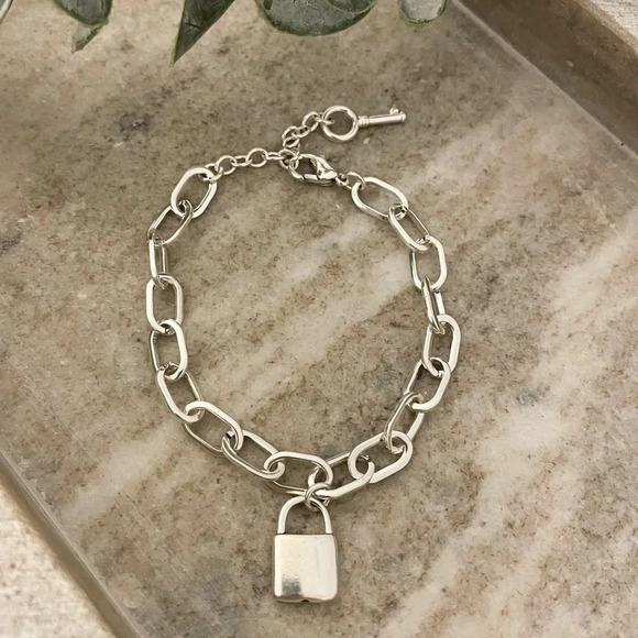 925 Sterling Silver Lock Bracelet Padlock Bracelet Lock & Key Bracelet - Picture 2 of 7